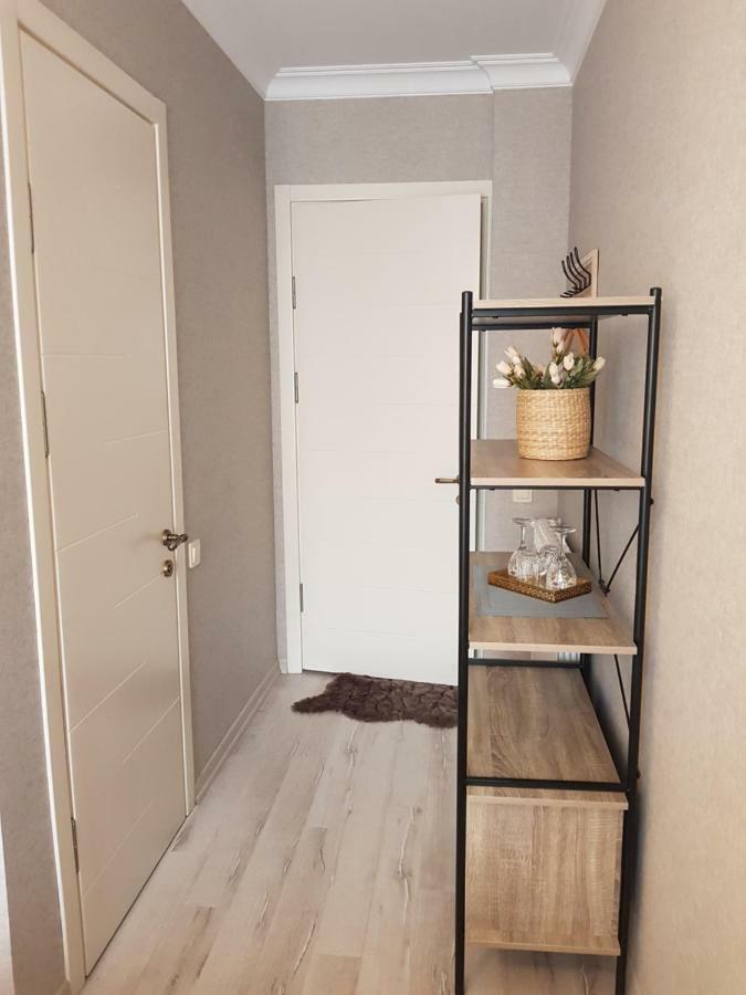 Piazza Batumi Guesthouse Buitenkant foto